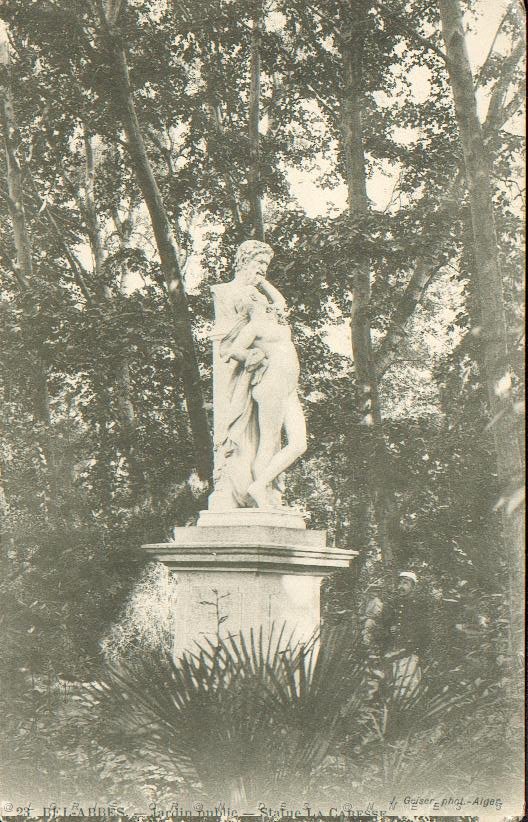 X SIDI BEL ABBES JARDIN PUBLIC STATUE LA CARESSE.jpg